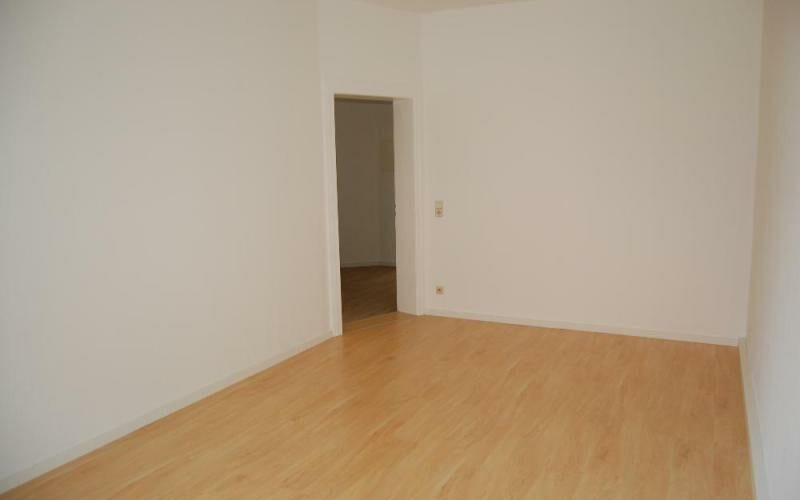 Großzügige 2-Raum-Wohnung zum günstigen Preis