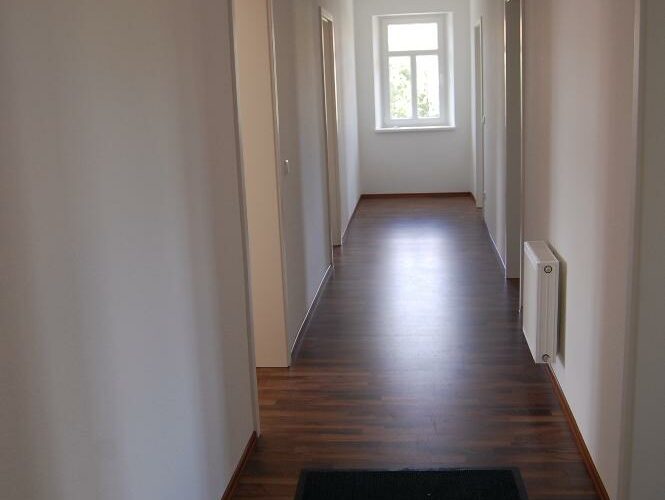 komplett sanierte 5-Raum Wohnung in ruhiger Wohnlage