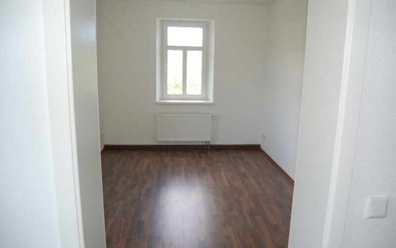 komplett sanierte 5-Raum Wohnung in ruhiger Wohnlage