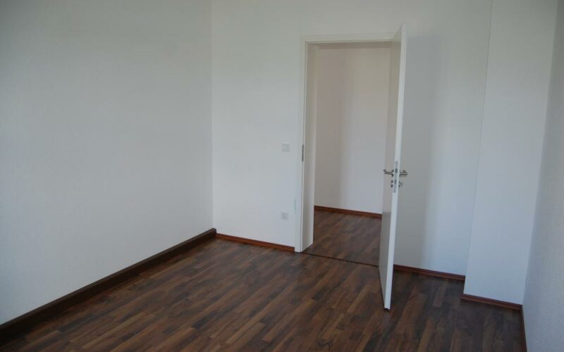 komplett sanierte 5-Raum Wohnung in ruhiger Wohnlage