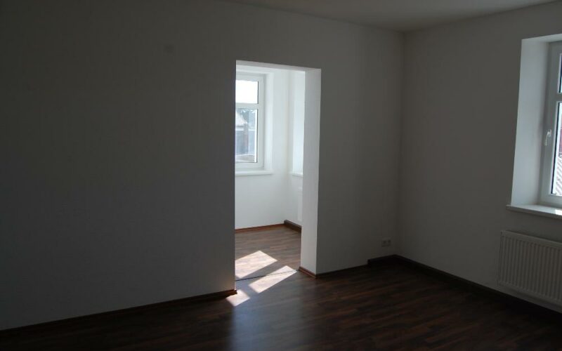 komplett sanierte 5-Raum Wohnung in ruhiger Wohnlage