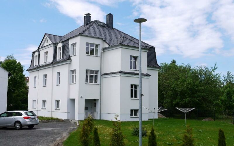 komplett sanierte 5-Raum Wohnung in ruhiger Wohnlage