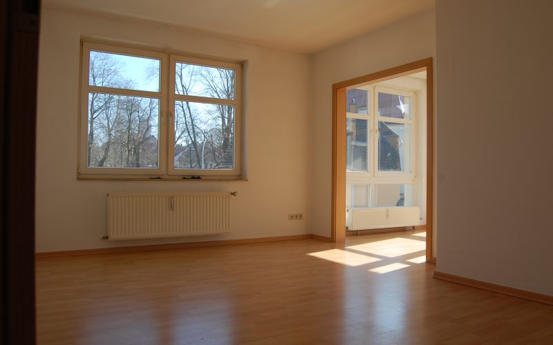 Wohnzimmer mit Küche