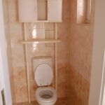 separate Toilette
